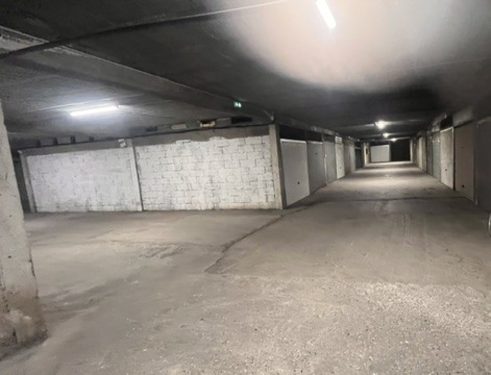 Image_4, Garage, Golfe Juan, ref :03092026