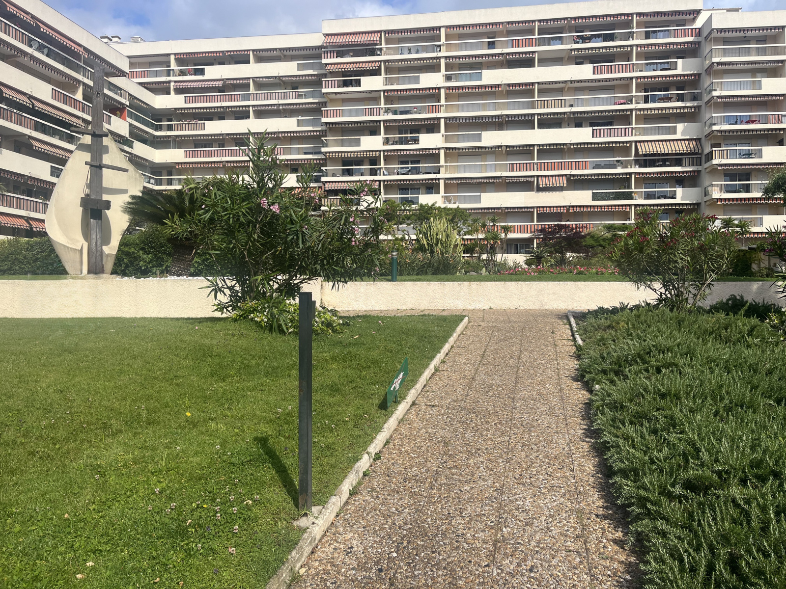 Image_1, Garage, Golfe Juan, ref :10092025